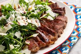 Tagliata di Manzo alla Griglia con Rucola e Parmigiano